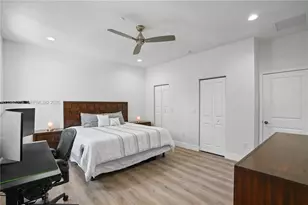 2913 Cascada Isle Way, Cooper City, FL 33024 - Photo 15