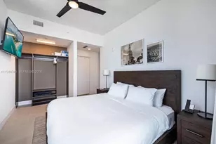 159 NE 6th St, Miami, FL 33132 - Photo 11