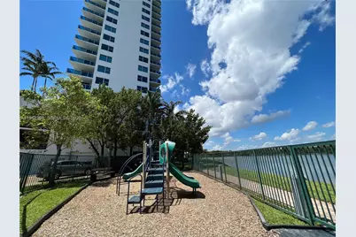 2681 N Flamingo Rd #1806S, Sunrise, FL 33323 - Photo 35