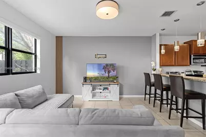 550 NE 33rd Ter, Homestead, FL 33033 - Photo 11