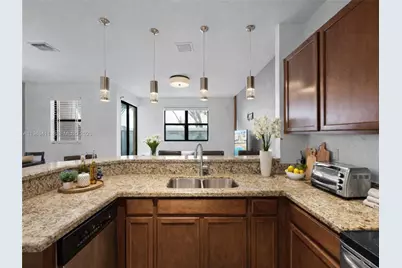 550 NE 33rd Ter, Homestead, FL 33033 - Photo 9