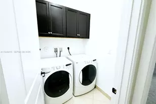 3209 W 98th Pl, Hialeah, FL 33018 - Photo 17