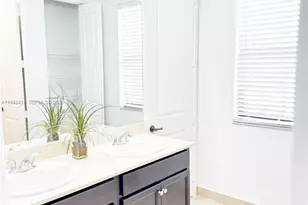 3209 W 98th Pl, Hialeah, FL 33018 - Photo 31