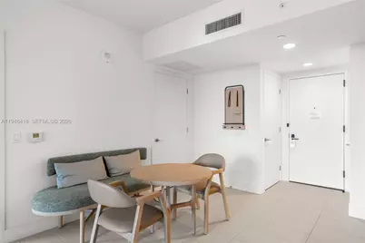 159 NE 6th St #2804, Miami, FL 33132 - Photo 11