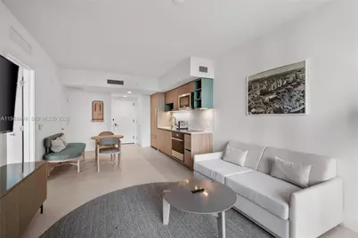 159 NE 6th St #2804, Miami, FL 33132 - Photo 15