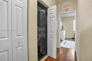 9105 SW 227th St, Cutler Bay, FL 33190 - Photo 17