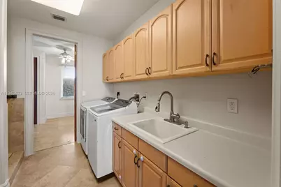 3283 NE 171st St, North Miami Beach, FL 33160 - Photo 19