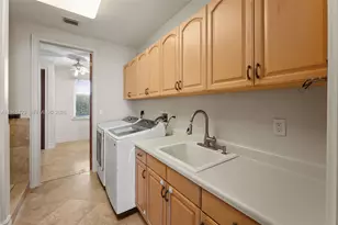 3283 NE 171 St, North Miami Beach, FL 33160 - Photo 19