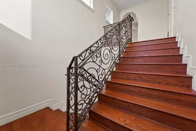 3283 NE 171st St, North Miami Beach, FL 33160 - Photo 21