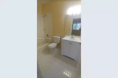1528 SW 2nd St, Homestead, FL 33030 - Photo 7