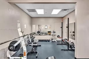 9420 S Hollybrook Lake Dr, Pembroke Pines, FL 33025 - Photo 41