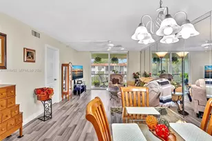 9420 S Hollybrook Lake Dr, Pembroke Pines, FL 33025 - Photo 1