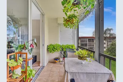 9420 S Hollybrook Lake Dr #302, Pembroke Pines, FL 33025 - Photo 17