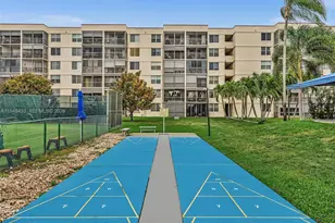 9420 S Hollybrook Lake Dr, Pembroke Pines, FL 33025 - Photo 31