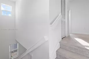 2405 NW 131st Cir, Miami, FL 33167 - Photo 21