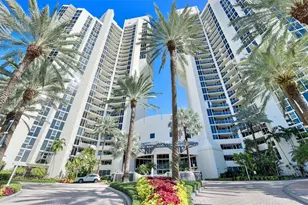 19333 Collins Ave, Sunny Isles Beach, FL 33160 - Photo 37