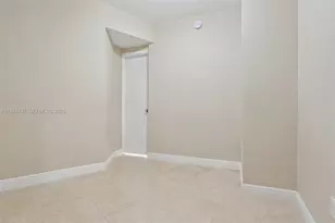 19333 Collins Ave, Sunny Isles Beach, FL 33160 - Photo 11