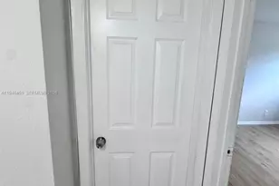 4605 NW 9th Dr, Plantation, FL 33317 - Photo 25