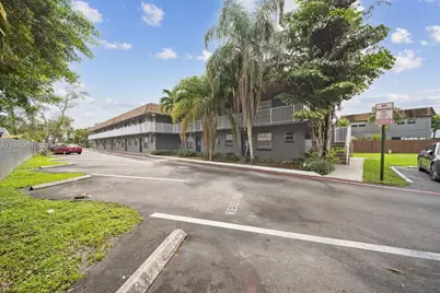 4605 NW 9th Dr #4605, Plantation, FL 33317 - Photo 33