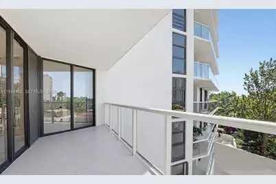 20281 E Country Club Dr #405, Aventura, FL 33180 - Photo 19