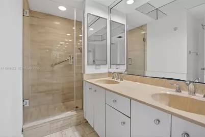 20281 E Country Club Dr #405, Aventura, FL 33180 - Photo 21