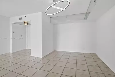 20281 E Country Club Dr #405, Aventura, FL 33180 - Photo 13