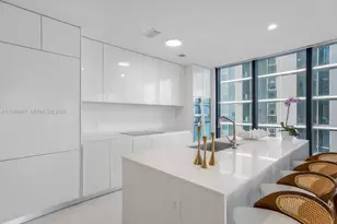 700 NE 24th St, Miami, FL 33137 - Photo 9
