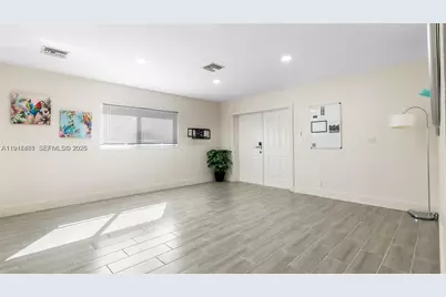 1702 SW 20 St, Fort Lauderdale, FL 33315 - Photo 5