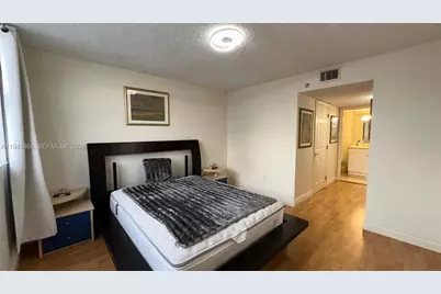 210 174th St #1909, Sunny Isles Beach, FL 33160 - Photo 33