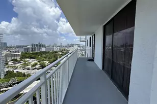 210 174th St, Sunny Isles Beach, FL 33160 - Photo 29