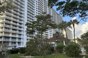 210 174th St, Sunny Isles Beach, FL 33160 - Photo 49