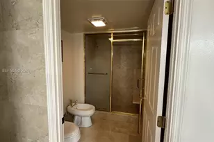 210 174th St, Sunny Isles Beach, FL 33160 - Photo 15