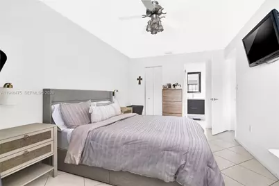 20761 NE 4th Pl #205, Miami, FL 33179 - Photo 11