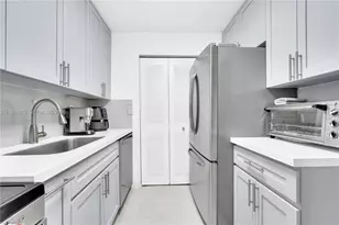 20761 NE 4th Pl, Miami, FL 33179 - Photo 7