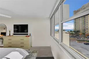 2030 S Ocean Dr, Hallandale Beach, FL 33009 - Photo 39