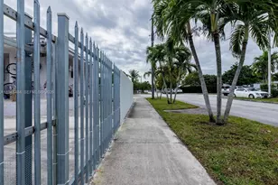 201 E 44th St, Hialeah, FL 33013 - Photo 37
