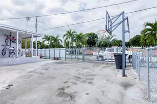 201 E 44th St, Hialeah, FL 33013 - Photo 25