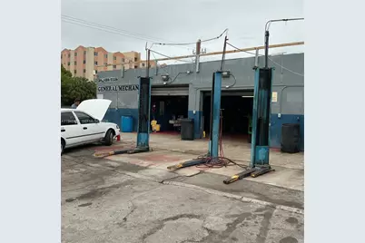 11480 W Flagler St, Sweetwater, FL 33174 - Photo 9