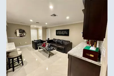 [Address not provided], Miami Lakes, FL 33016 - Photo 7