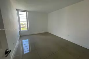 8840 Fontainebleau Blvd, Miami, FL 33172 - Photo 5