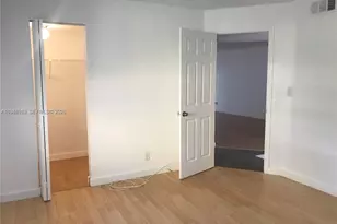 8040 N Colony Cir N, Tamarac, FL 33321 - Photo 9