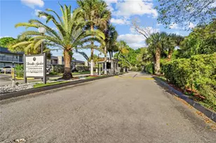 8040 N Colony Cir N, Tamarac, FL 33321 - Photo 13