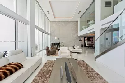 1040 Biscayne Blvd #4403, Miami, FL 33132 - Photo 7