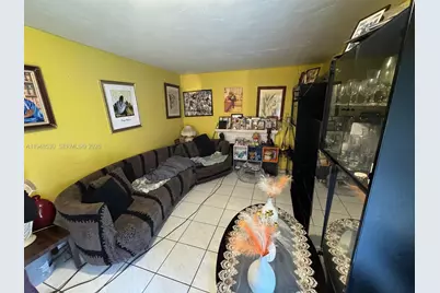 140 NE 193rd Ter, Miami, FL 33179 - Photo 3