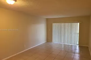 7925 S Colony Cir S, Tamarac, FL 33321 - Photo 3