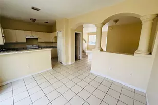 1527 SE 24th Ct, Homestead, FL 33035 - Photo 3