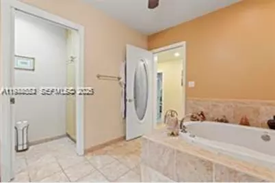 21321 NE 25th Ct, Miami, FL 33180 - Photo 27