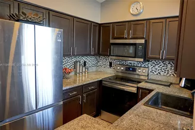 7610 Westwood Dr. #128, Tamarac, FL 33321 - Photo 5