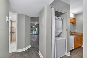 908 Twin Lakes Dr, Coral Springs, FL 33071 - Photo 5