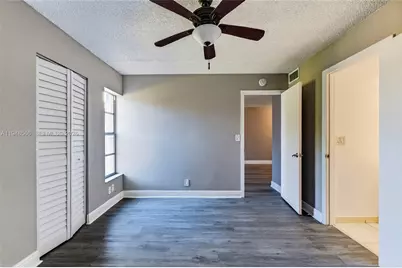 908 Twin Lakes Dr #8-C, Coral Springs, FL 33071 - Photo 15
